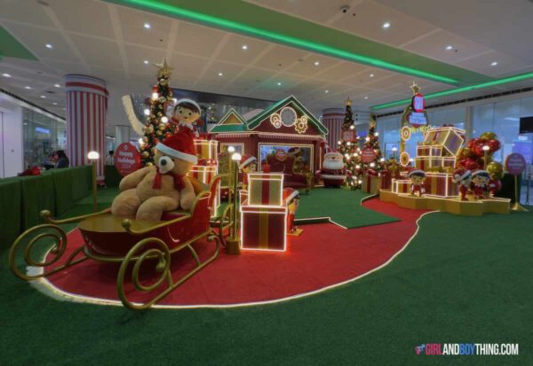 Experience Fun Yuletide Season At Santa's Christmas Toy Village In SM City San Mateo